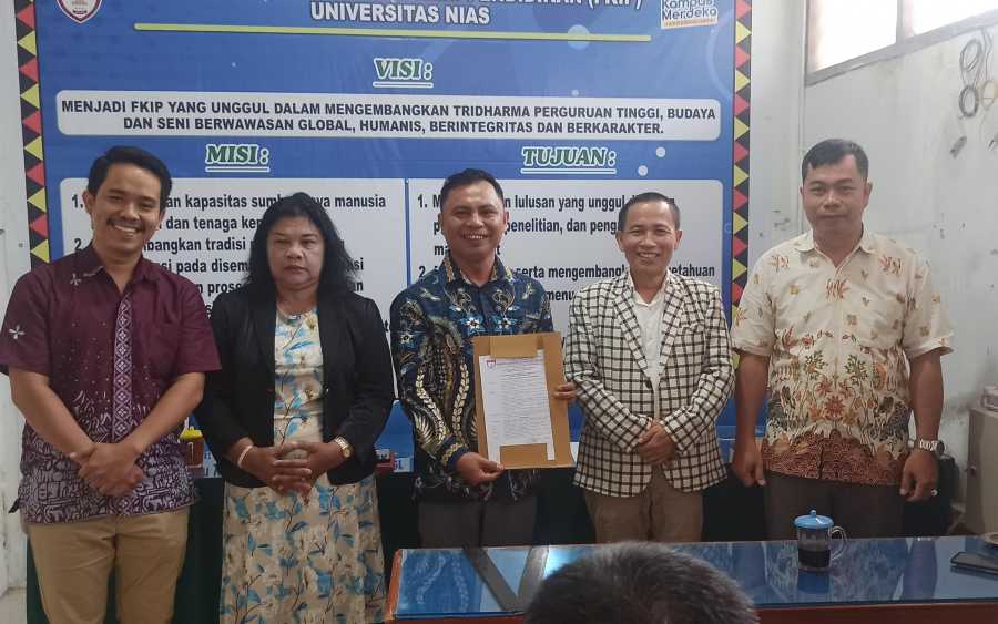 Siap Jalankan Agenda Akademik, FKIP Universitas Nias Serahkan SK Tim UAS dan Asistensi Mengajar 2025/2026